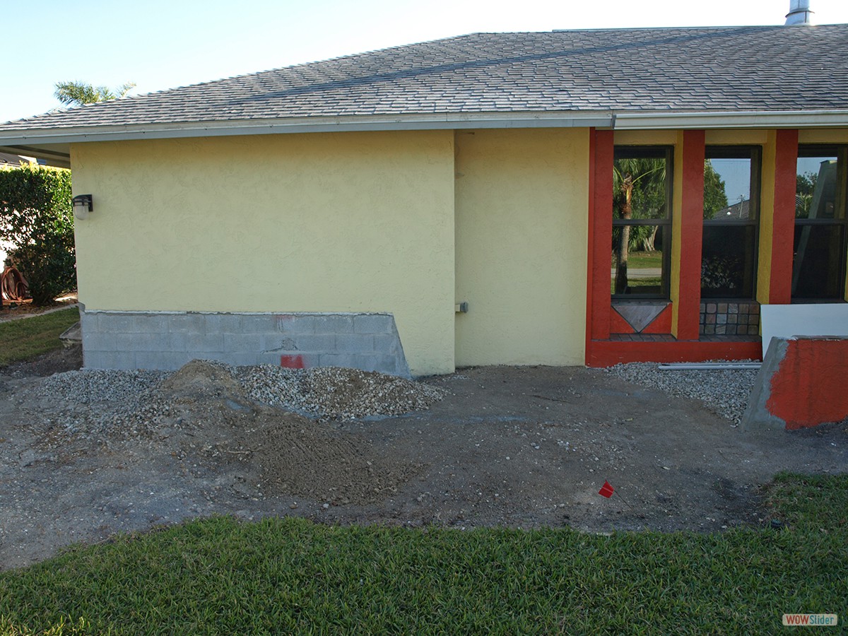 Weg ist die Ziermauer