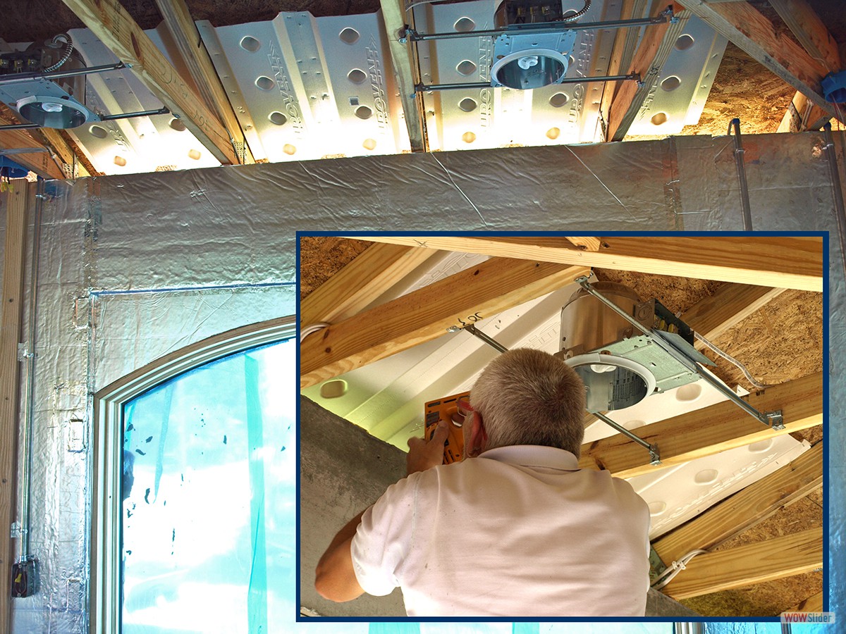 Die Speicherbelüftung wird vor der Deckenisolierung angebracht