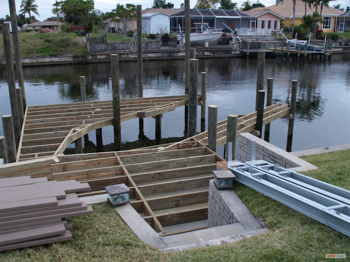 Die Unterkonstruktion ist fertig, ... Die Unterkonstruktion ist fertig, ...