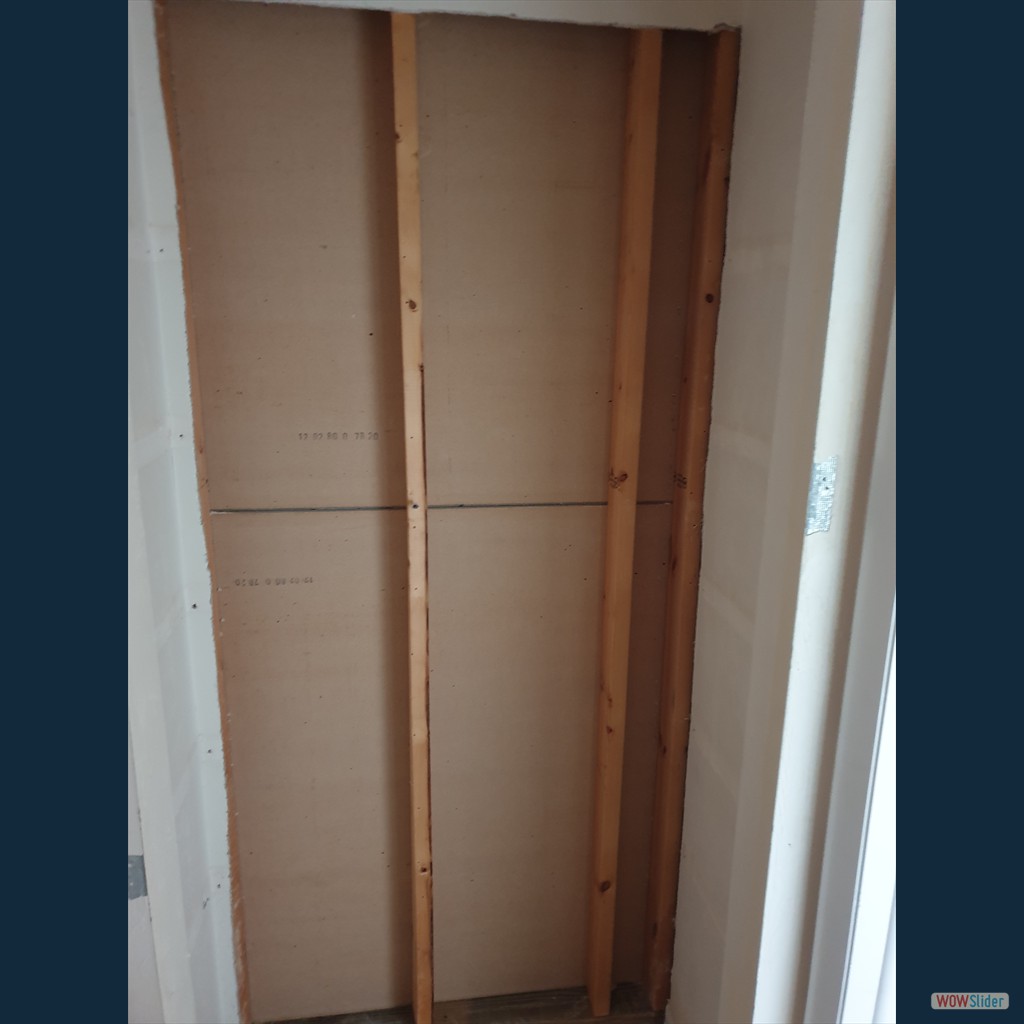 Schrank ohne Rigipsrückwand Schrank ohne Rigipsrückwand