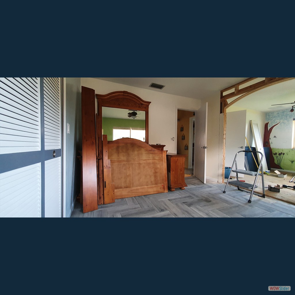 Möbel stehen bereit zum Aufbau Möbel stehen bereit zum Aufbau