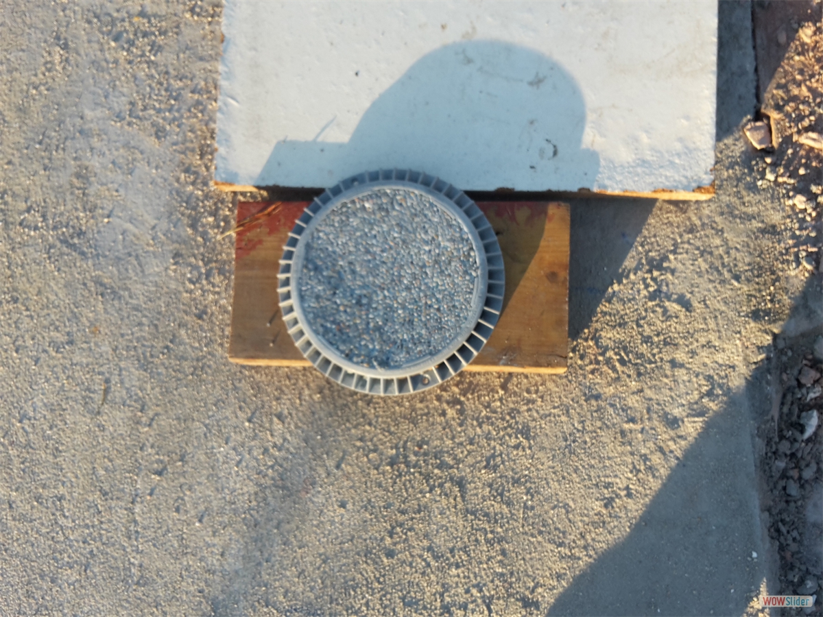 The new drainage cover filled with pebbletec The new drainage cover filled with pebbletec