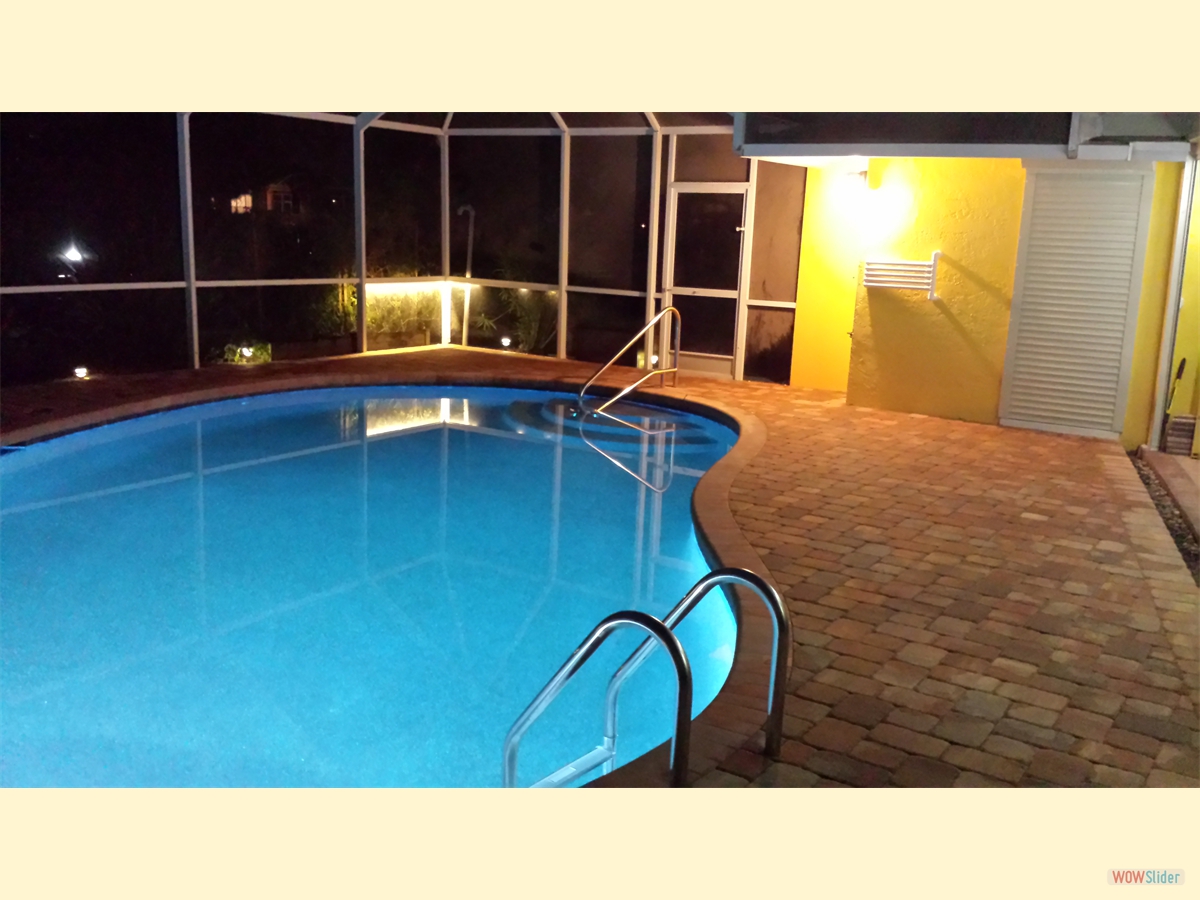 Poor Juergen had to pressure wash ... Poor Juergen had to pessure wash ...