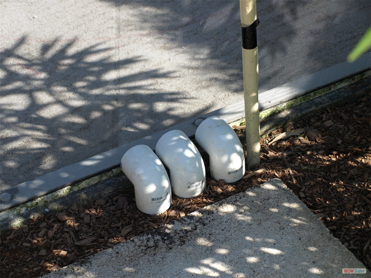 Who has buried a submarine in our garden?! Who has buried a submarine in our garden?!