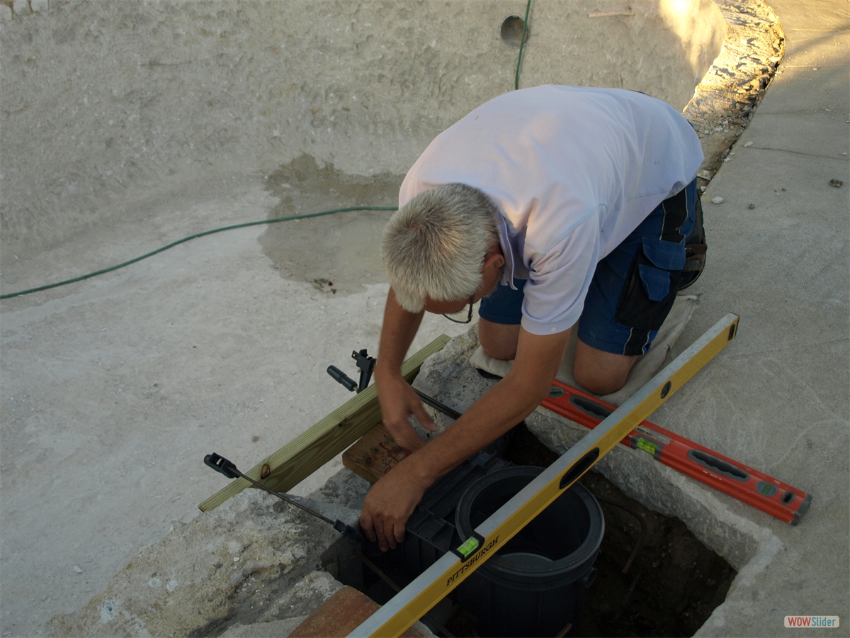 ... without risk to him or the skimmer ... ... without risk to him or the skimmer ...