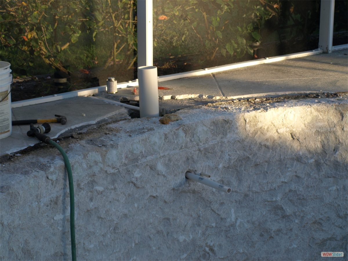 Juergen has developped an automatic water refilling system ... Juergen has developped an automatic water refilling system ...