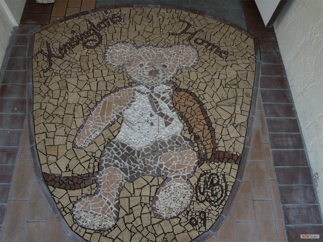 ... "Kensington's Home" ...