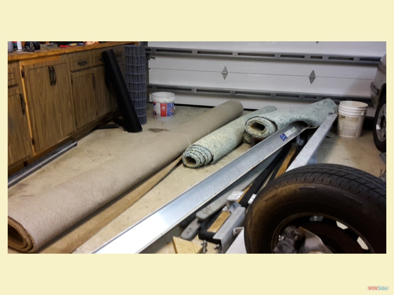 The last carpet pieces in the garage