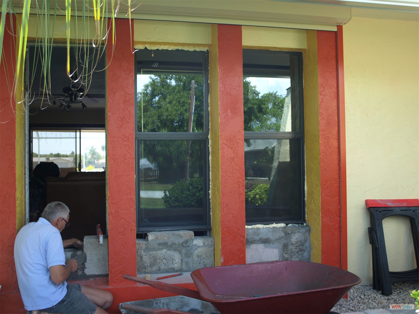 ... -same time as in our bedroom- ...