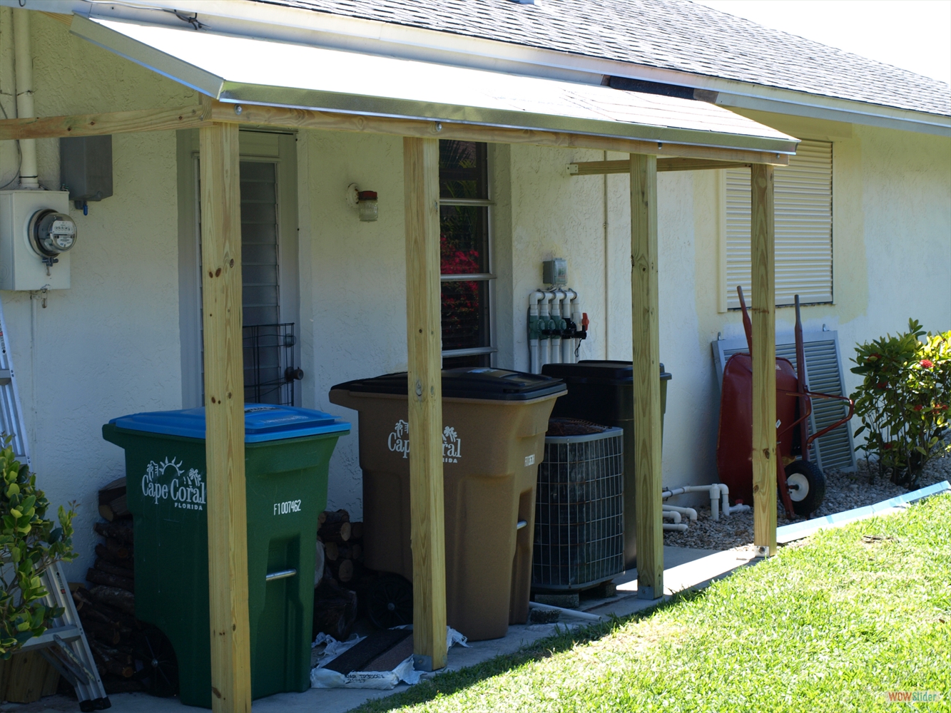 ... waste bins ... ... waste bins ...